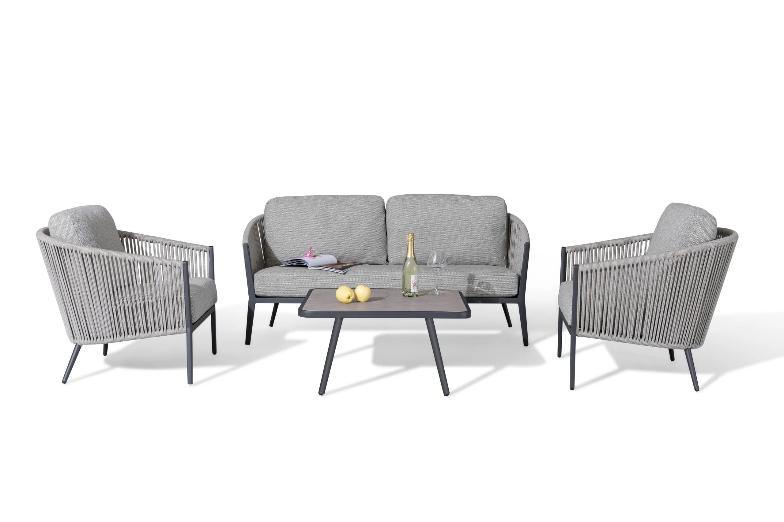Kreta lounge side angle – The Kreta lounge is designed with durable aluminum tubing and wrapped in 6mm olefin rope. It…